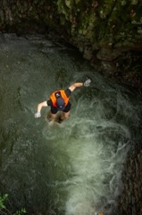 ��8������������MAD��MUDDY